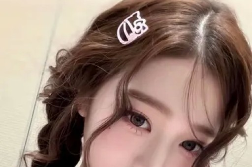 “耍大牌”被富婆贴脸开大口碑下滑是真性情还是低情商？