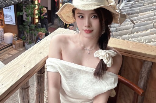 4位明星假唱现场萨顶顶拿反话筒不算啥他连对口型都懒得演！